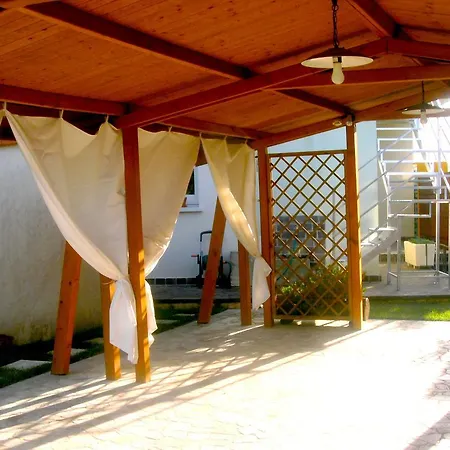 Le Vallonee 3* Aradeo