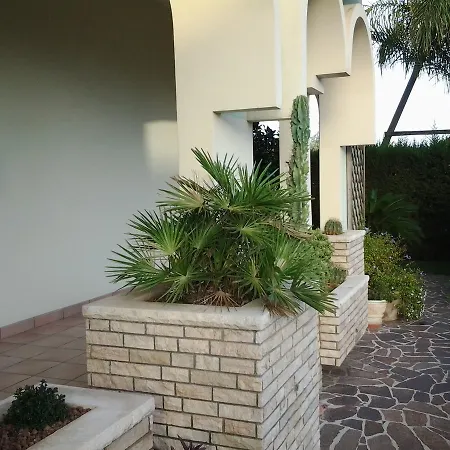 Le Vallonee Panzió 3*