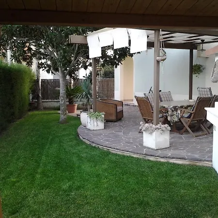 Bed and Breakfast Le Vallonee Aradeo